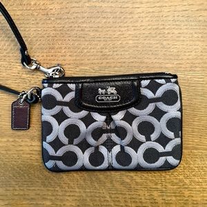 Coach wristlet. Pristine condition